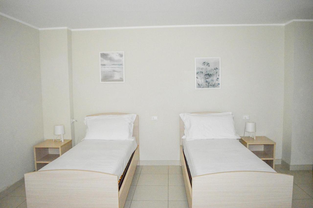 Homiday - Cerrano Park Resort Pineto Luaran gambar